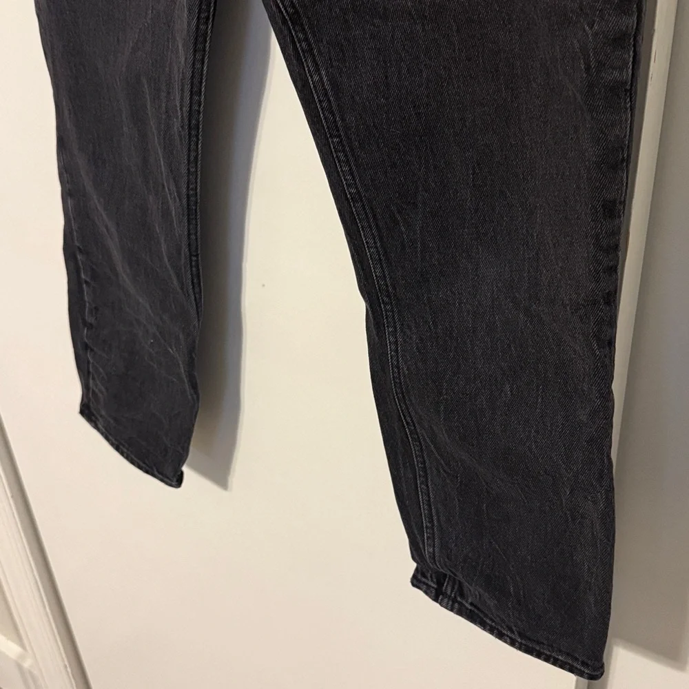 Abercrombie & Fitch The Mom High Rise Black Wash Jeans 4 Short